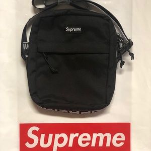 Supreme Shoulder bag